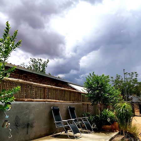 Knowhere Selfcatering Unit 1 Na Omaruru Esterno foto