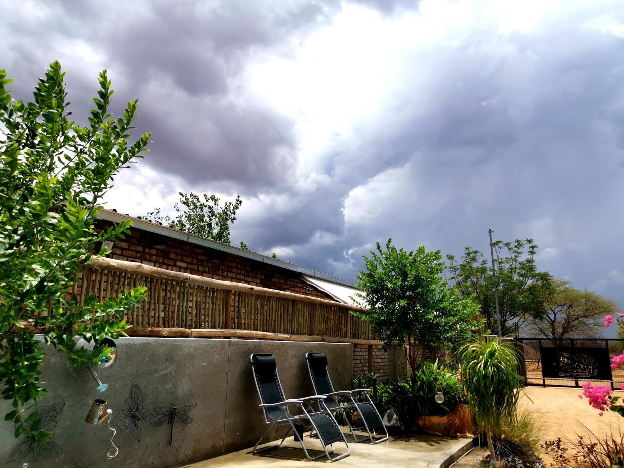 Knowhere Selfcatering Unit 1 Na Omaruru Esterno foto